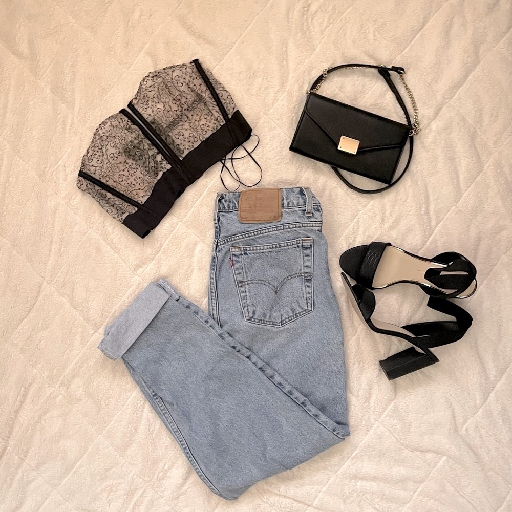 Vintage 521 Levi’s size 12 light wash